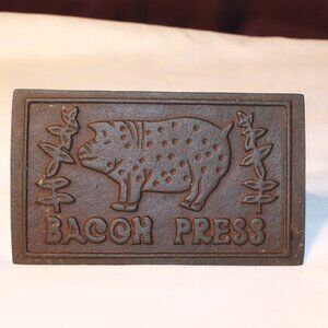 Norpro Cast Iron Stay Cool Wood Handle Pig Motif Bacon Press